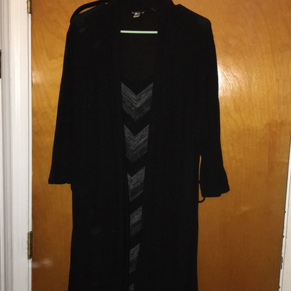 1x Black and gray layered dress.